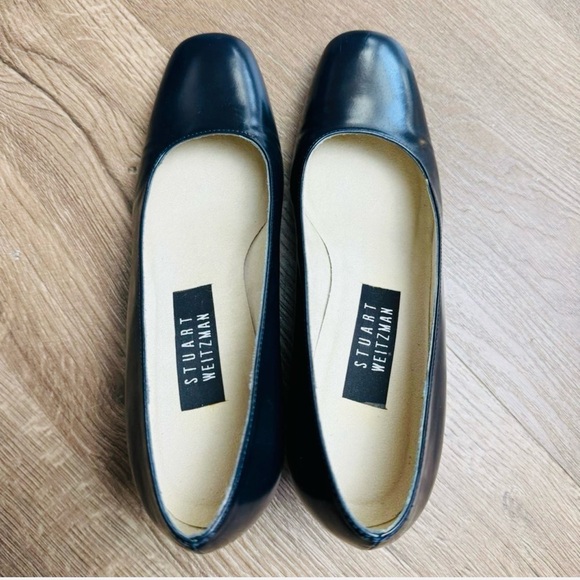 Stuart Weitzman | Square Toe Navy Heels Sz 7.5. Heel height 2.5”. - Picture 3 of 9